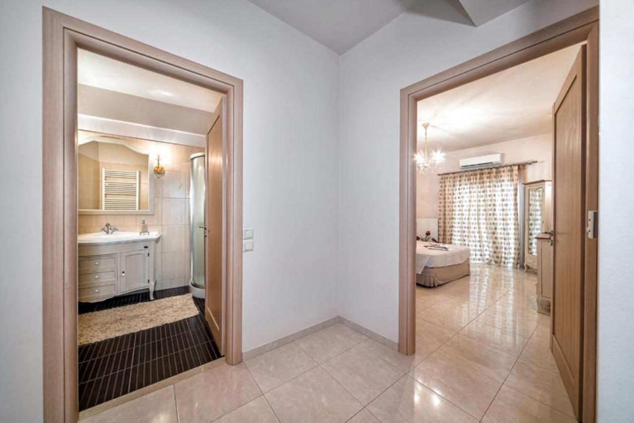 Ioannas Luxury Apartment In Istron Kalo Chorio  Exterior photo